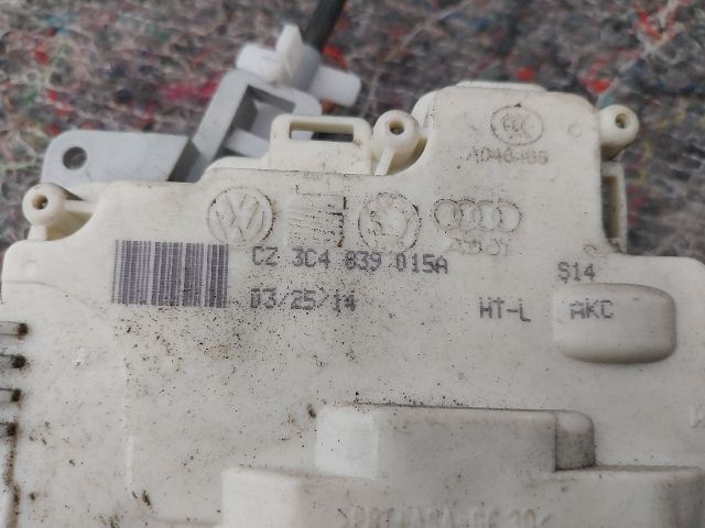 bontott VW PASSAT B7 Bal hátsó Központizár Motor