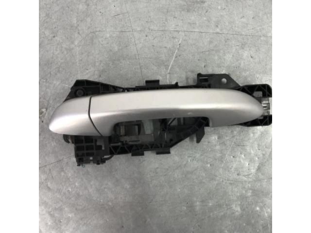 bontott VW PASSAT B7 Bal hátsó Külső Kilincs