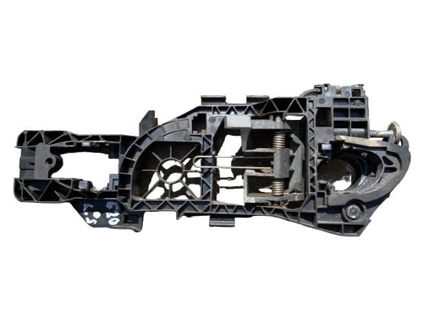 bontott VW PASSAT B7 Bal hátsó Külső Kilincsfészek