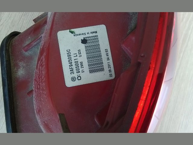 bontott VW PASSAT B7 Bal Hátsó Lámpa