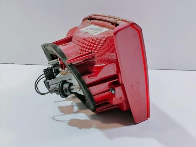 bontott VW PASSAT B7 Bal Hátsó Lámpa