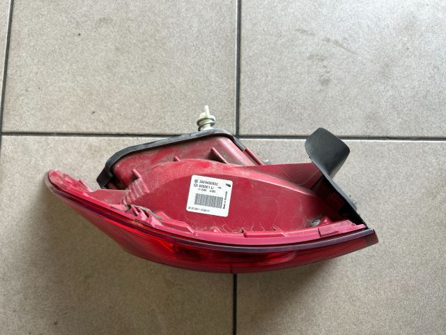 bontott VW PASSAT B7 Bal Hátsó Lámpa