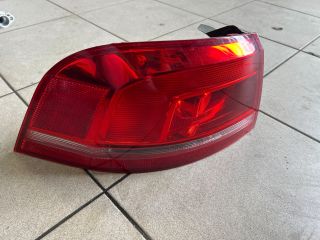 bontott VW PASSAT B7 Bal Hátsó Lámpa