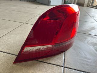 bontott VW PASSAT B7 Bal Hátsó Lámpa