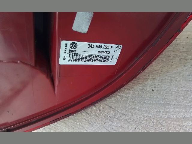 bontott VW PASSAT B7 Bal Hátsó Lámpa