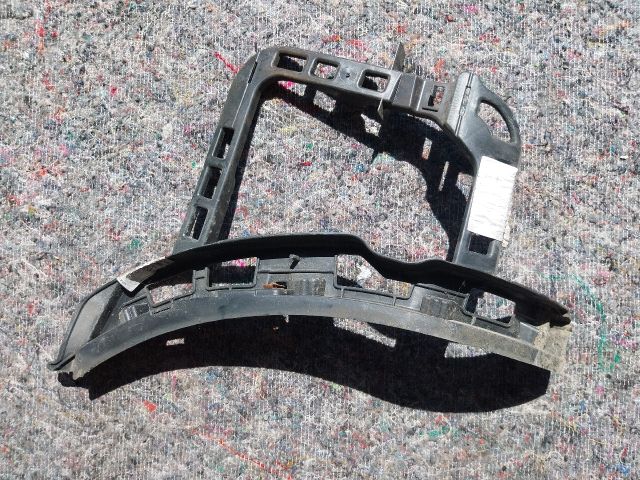 bontott VW PASSAT B7 Bal hátsó Oldal Lökhárító Tartó (Műanyag)