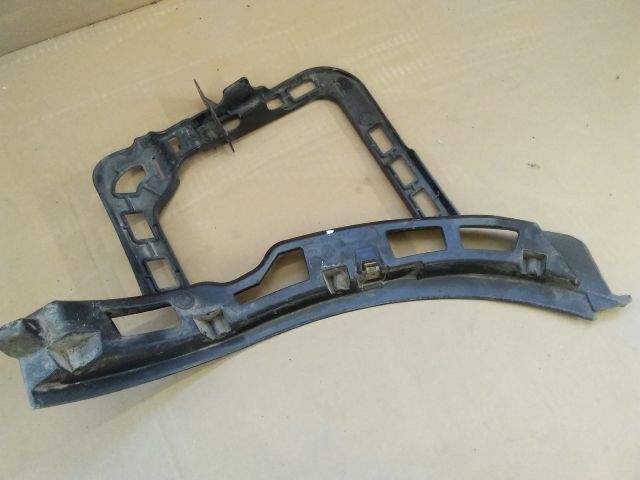 bontott VW PASSAT B7 Bal hátsó Oldal Lökhárító Tartó (Műanyag)