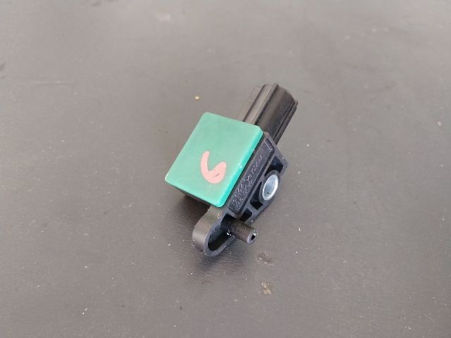 bontott VW PASSAT B7 Bal hátsó Oldal Ütközés Érzékelő