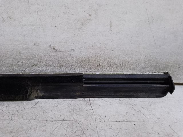 bontott VW PASSAT B7 Bal hátsó Vízlehúzó Gumicsík