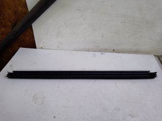 bontott VW PASSAT B7 Bal hátsó Vízlehúzó Gumicsík