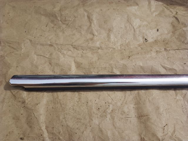 bontott VW PASSAT B7 Bal hátsó Vízlehúzó Gumicsík