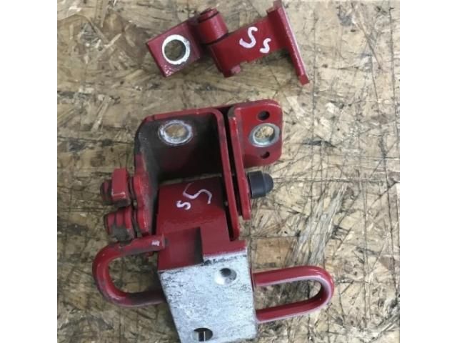 bontott VW PASSAT B7 Bal hátsó Zsanér