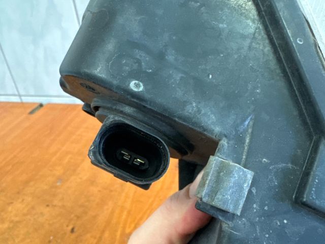 bontott VW PASSAT B7 Bal Ködfényszóró