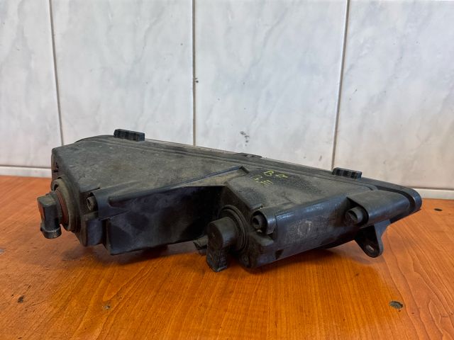 bontott VW PASSAT B7 Bal Ködfényszóró