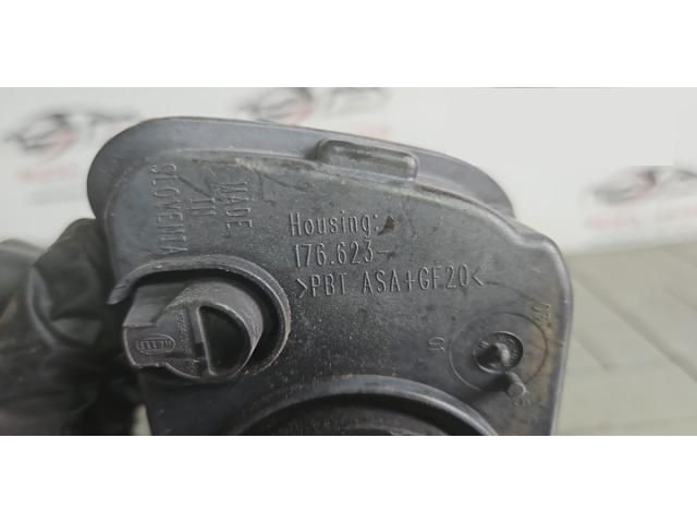 bontott VW PASSAT B7 Bal Ködfényszóró