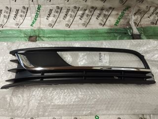 bontott VW PASSAT B7 Bal Ködlámpa Rács