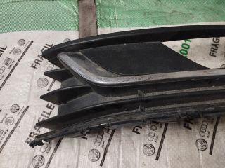 bontott VW PASSAT B7 Bal Ködlámpa Rács