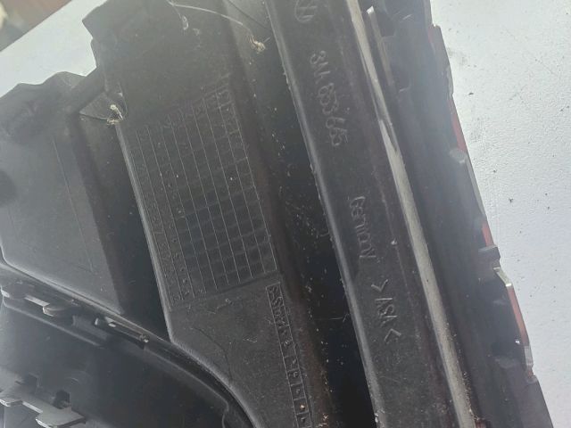 bontott VW PASSAT B7 Bal Ködlámpa Rács