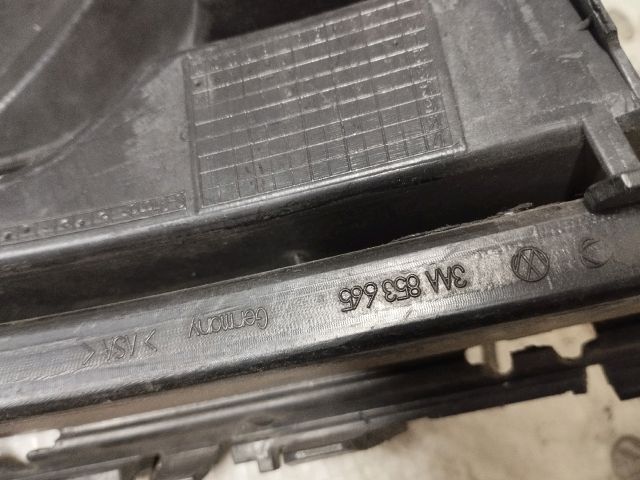 bontott VW PASSAT B7 Bal Ködlámpa Rács