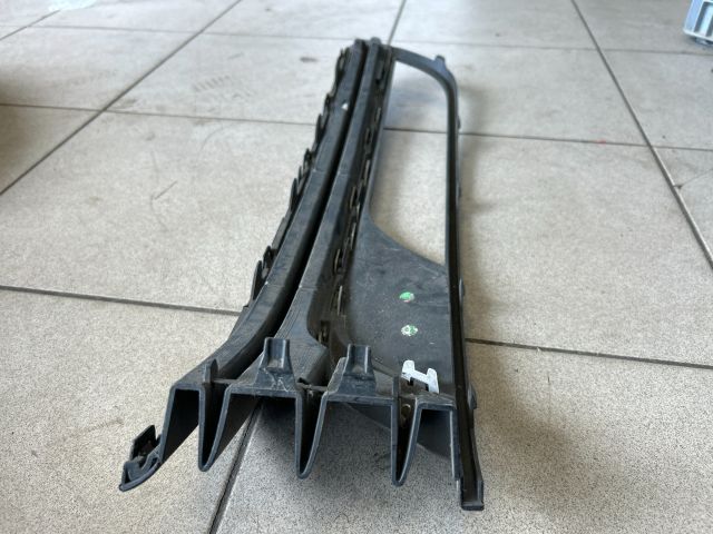 bontott VW PASSAT B7 Bal Ködlámpa Rács