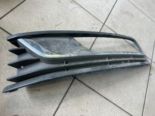 bontott VW PASSAT B7 Bal Ködlámpa Rács