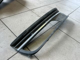 bontott VW PASSAT B7 Bal Ködlámpa Rács