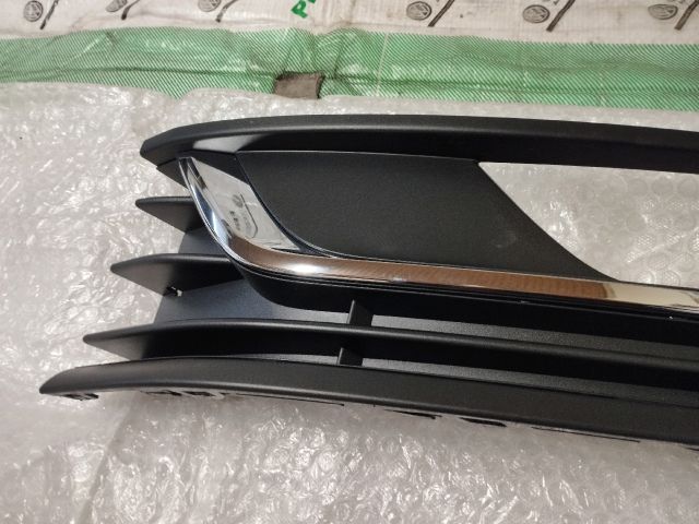 bontott VW PASSAT B7 Bal Ködlámpa Rács