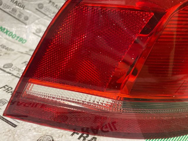 bontott VW PASSAT B7 Bal Külső Hátsó Lámpa