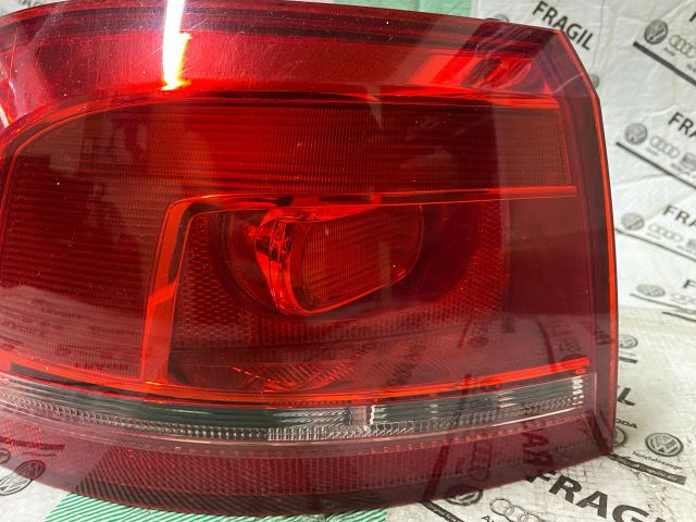 bontott VW PASSAT B7 Bal Külső Hátsó Lámpa