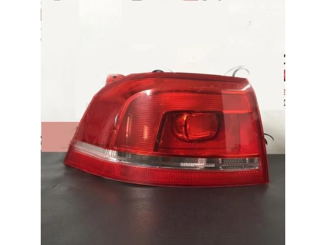 bontott VW PASSAT B7 Bal Külső Hátsó Lámpa