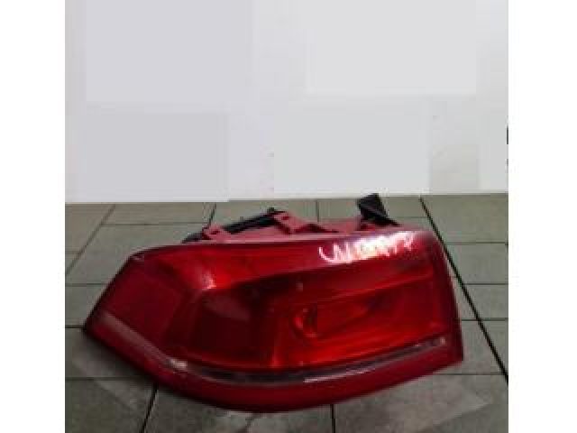 bontott VW PASSAT B7 Bal Külső Hátsó Lámpa