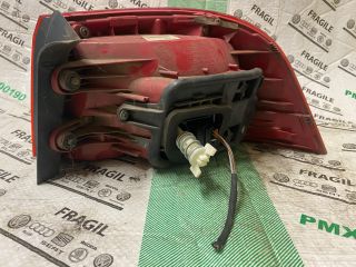 bontott VW PASSAT B7 Bal Külső Hátsó Lámpa