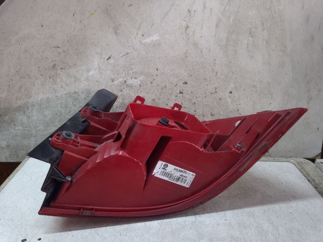 bontott VW PASSAT B7 Bal Külső Hátsó Lámpa