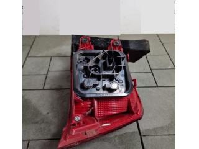 bontott VW PASSAT B7 Bal Külső Hátsó Lámpa