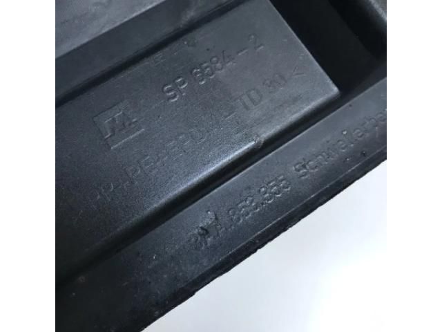 bontott VW PASSAT B7 Bal Küszöb Légterelő