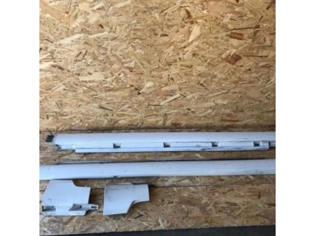 bontott VW PASSAT B7 Bal Küszöb