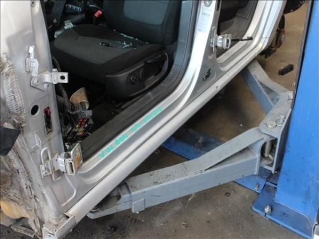 bontott VW PASSAT B7 Bal Küszöb