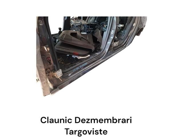 bontott VW PASSAT B7 Bal Küszöb