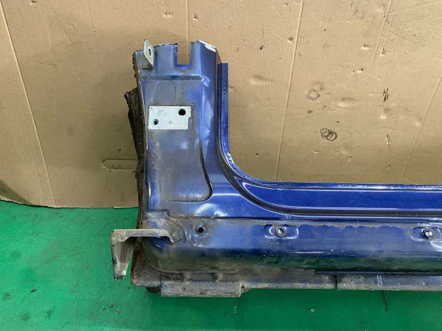 bontott VW PASSAT B7 Bal Küszöb