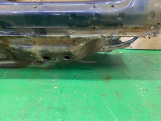 bontott VW PASSAT B7 Bal Küszöb