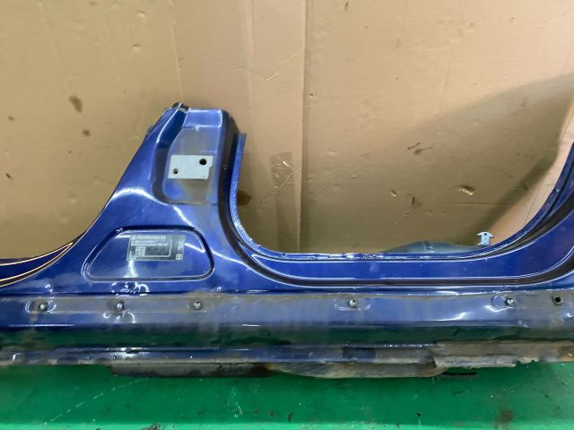 bontott VW PASSAT B7 Bal Küszöb