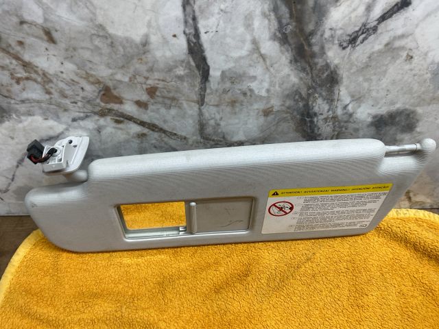 bontott VW PASSAT B7 Bal Napellenző