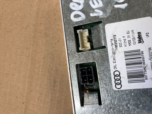 bontott VW PASSAT B7 Bal Nappali Menetfény