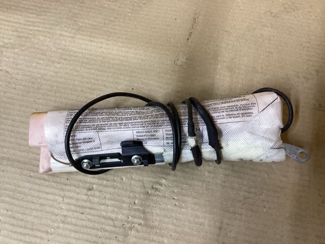 bontott VW PASSAT B7 Bal Oldallégzsák