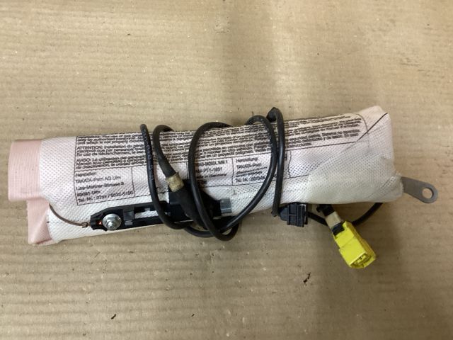 bontott VW PASSAT B7 Bal Oldallégzsák