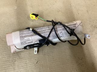 bontott VW PASSAT B7 Bal Oldallégzsák