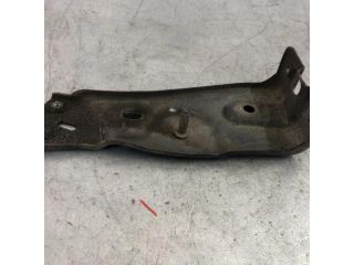 bontott VW PASSAT B7 Bal Sárvédő Oldaltartó