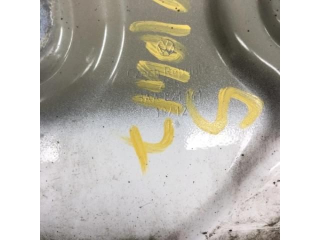 bontott VW PASSAT B7 Bal Sárvédő Oldaltartó