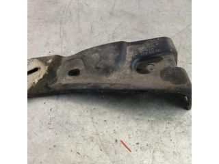 bontott VW PASSAT B7 Bal Sárvédő Oldaltartó