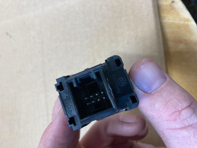 bontott VW PASSAT B7 Belső Világítás Vezérlő Modul